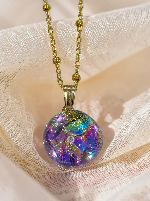 gold pua kalaunu pendant (satellite bead chain)