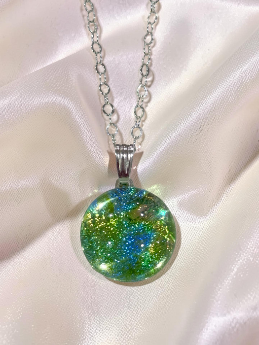 silver honu pendant (flat-oval chain)