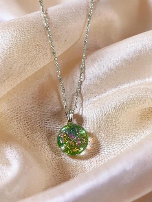 silver honu pendant (satellite bead chain)