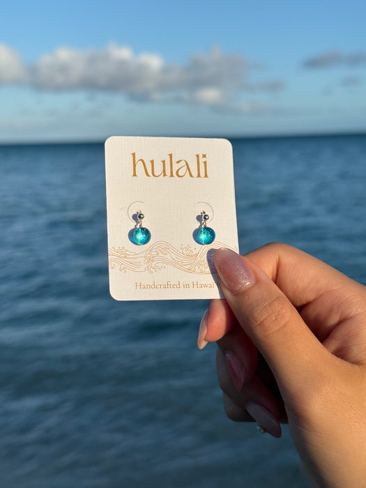silver stud earrings - moana